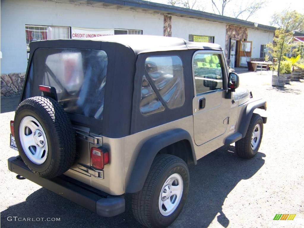 2004 Wrangler Sport 4x4 - Light Khaki Metallic / Dark Slate Gray photo #3