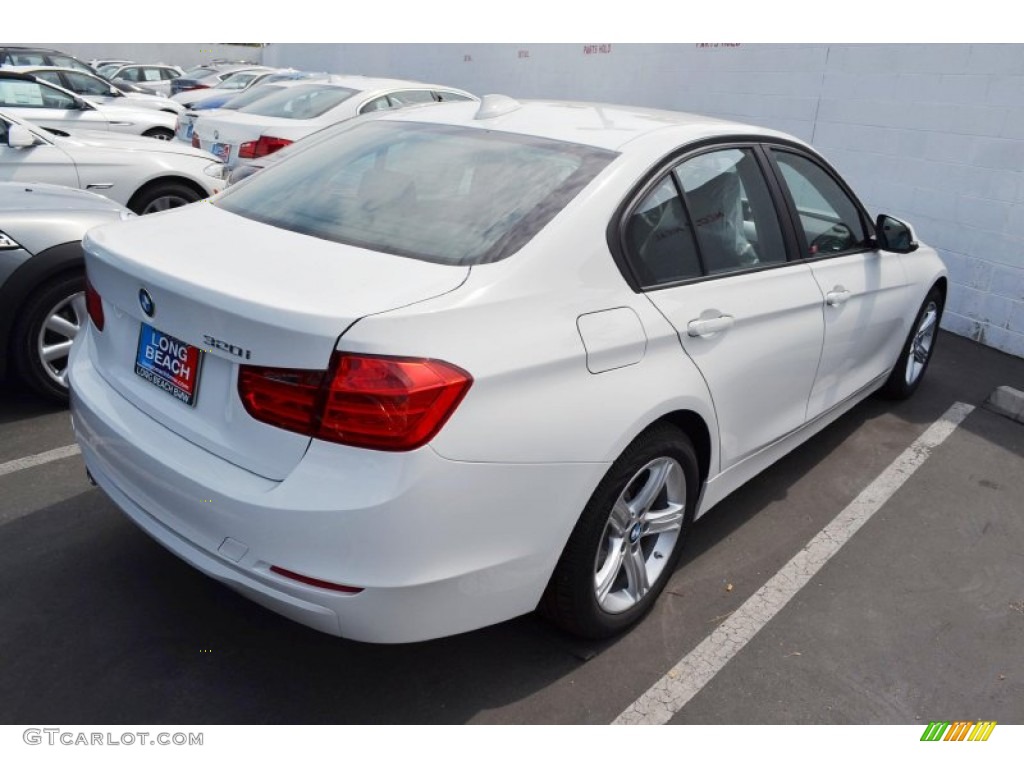 2013 3 Series 320i Sedan - Alpine White / Black photo #3