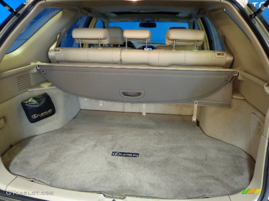 2002 Lexus RX 300 AWD Trunk Photos