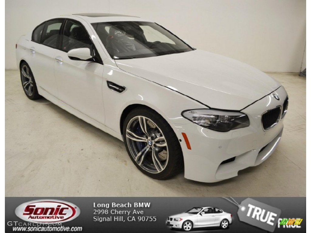 2013 M5 Sedan - Alpine White / Black photo #1