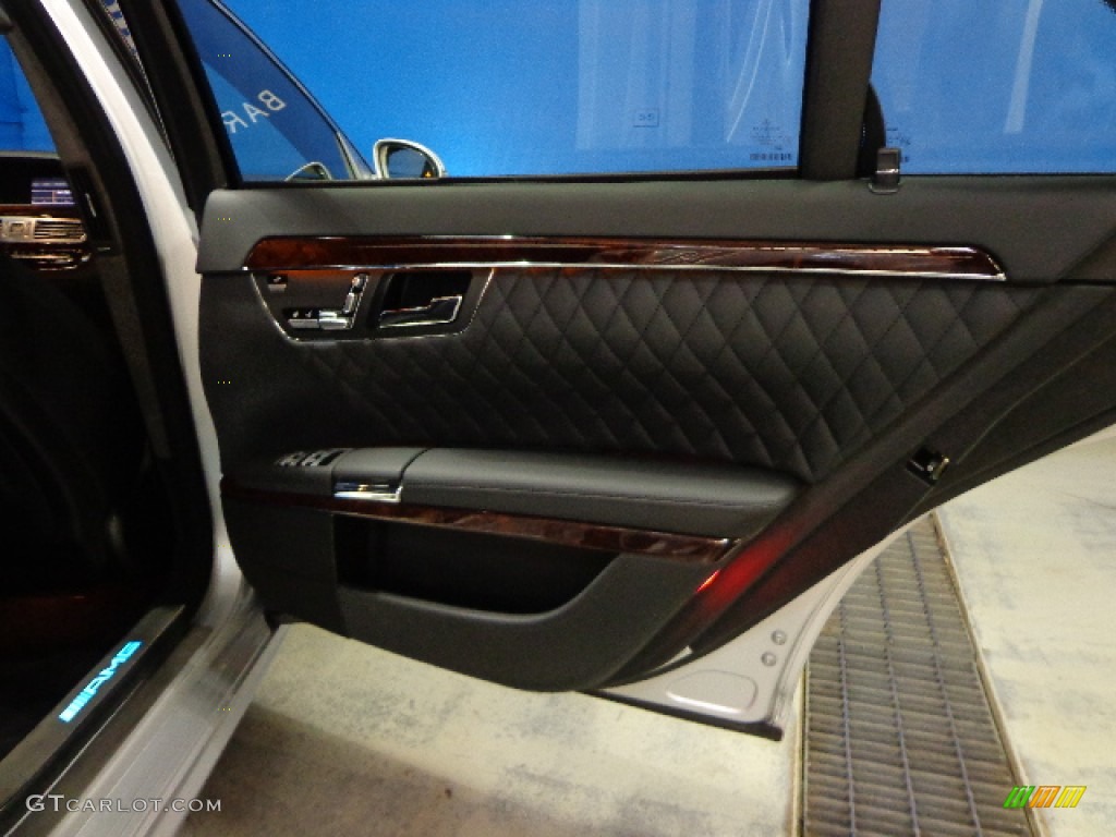 2008 Mercedes-Benz S 65 AMG Sedan Black Door Panel Photo #83106345