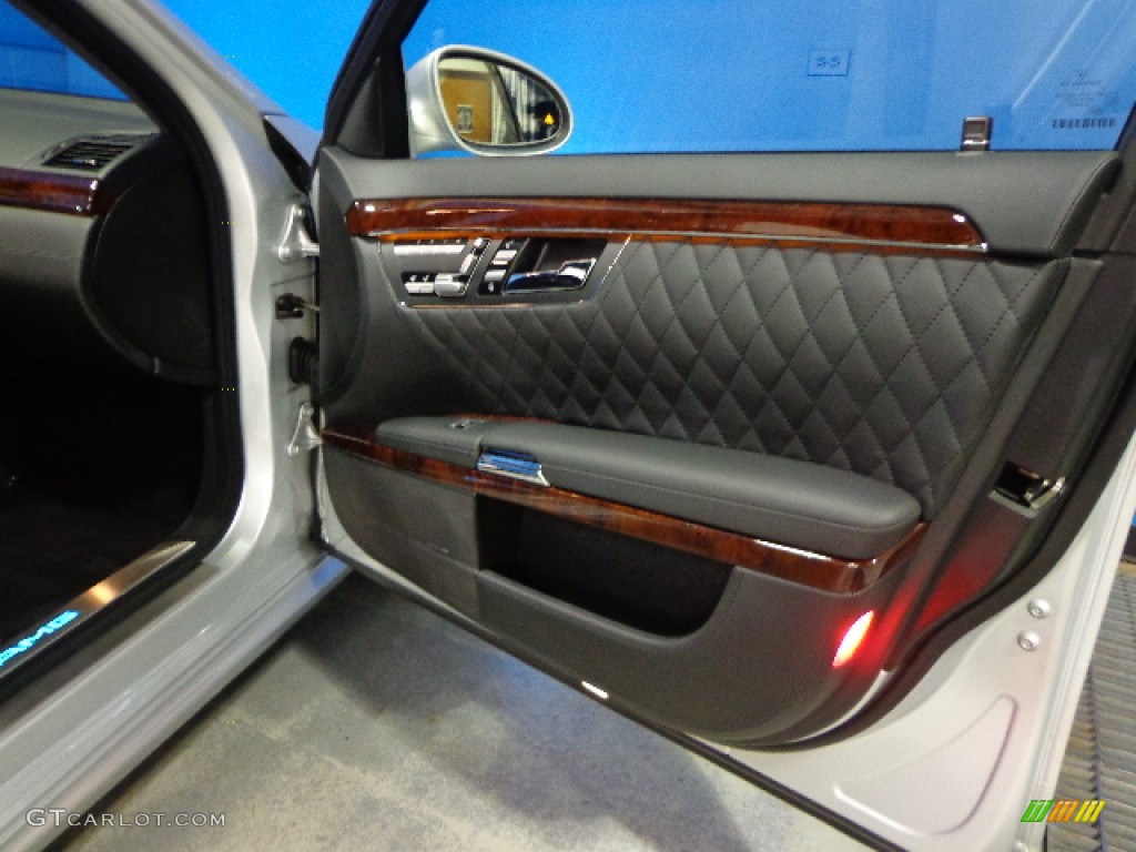 2008 Mercedes-Benz S 65 AMG Sedan Black Door Panel Photo #83106358