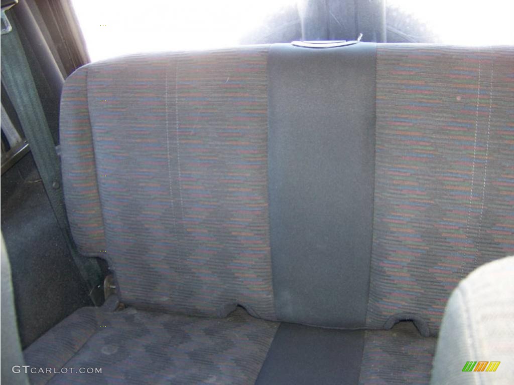 2004 Wrangler Sport 4x4 - Light Khaki Metallic / Dark Slate Gray photo #22