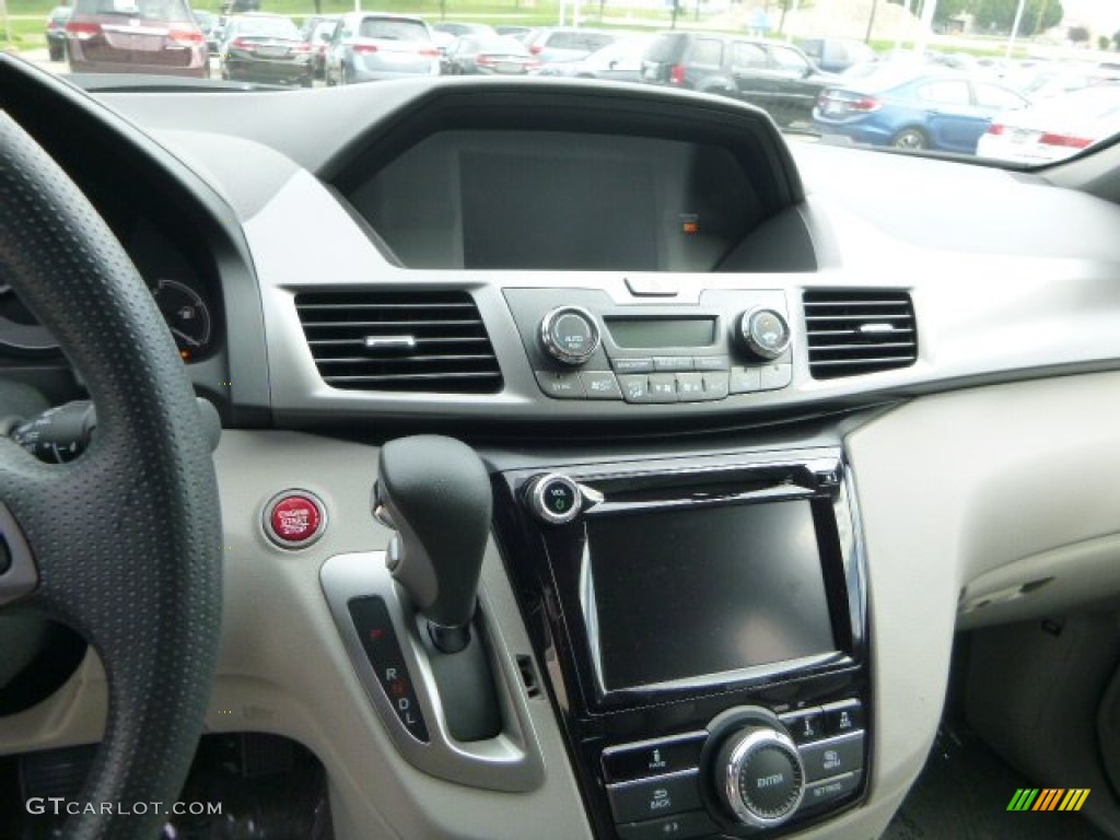 2014 Honda Odyssey EX Controls Photo #83108448