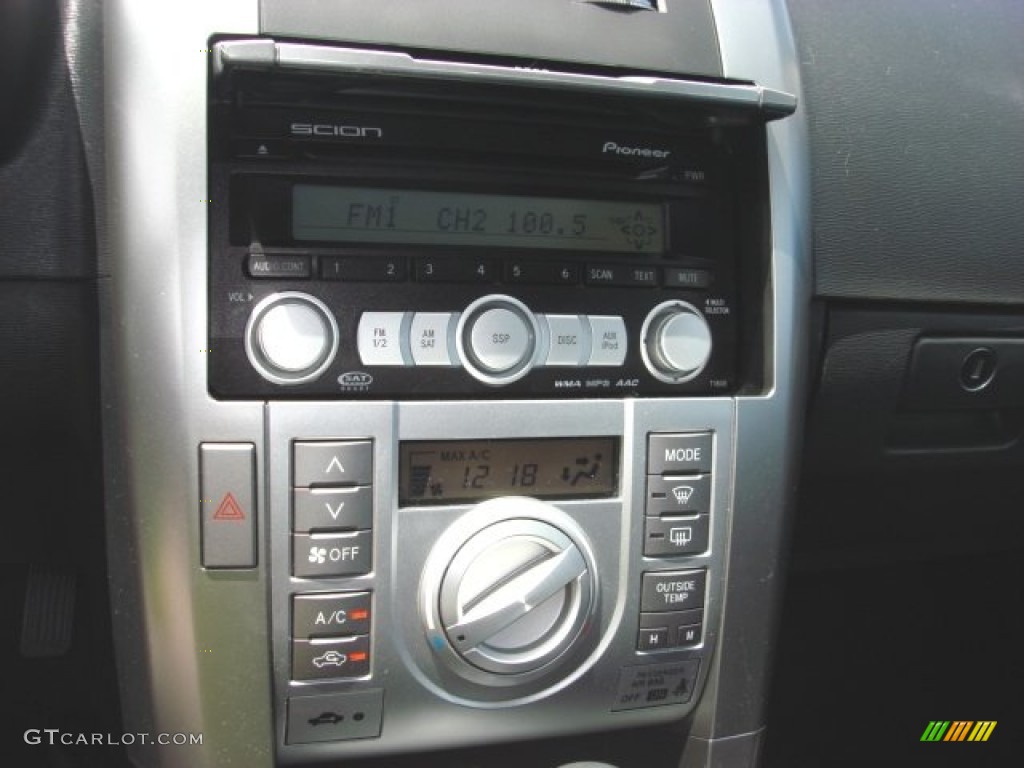 2009 Scion tC Standard tC Model Controls Photo #83111151
