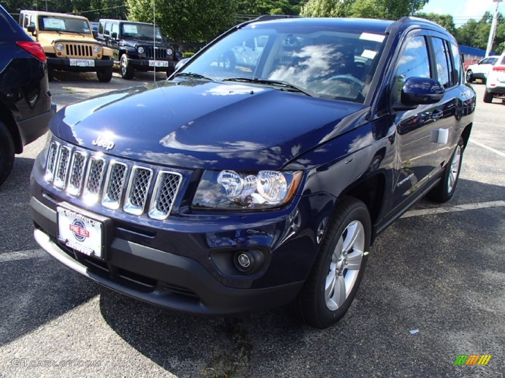 2014 Compass Latitude 4x4 - True Blue Pearl / Dark Slate Gray photo #1