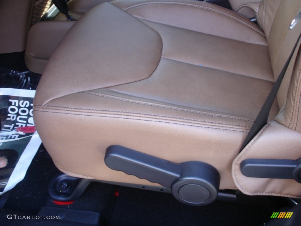 2013 Wrangler Unlimited Sahara 4x4 - Rock Lobster Red / Black/Dark Saddle photo #2