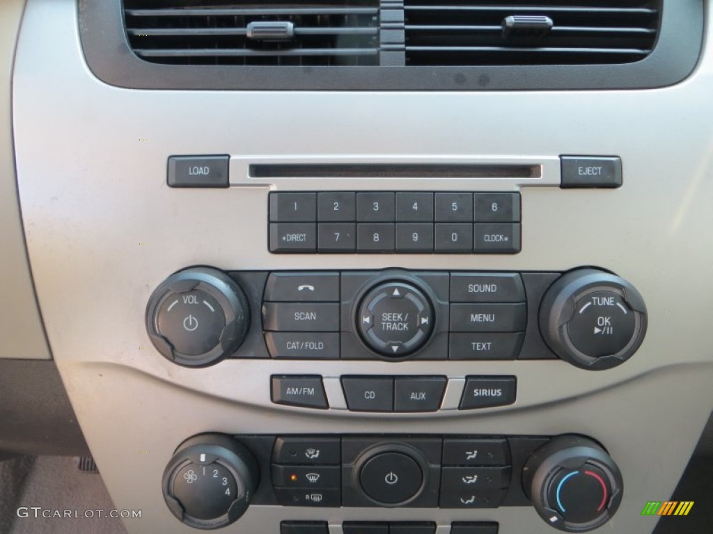 2008 Focus S Sedan - Light Ice Blue Metallic / Medium Stone photo #41
