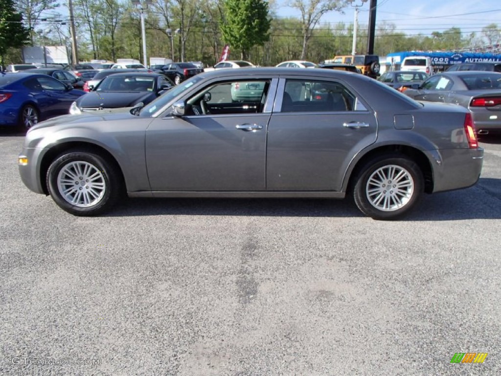 Tungsten Metallic 2010 Chrysler 300 Touring Exterior Photo #83116325