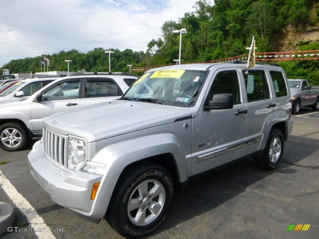 Bright Silver Metallic Jeep Liberty