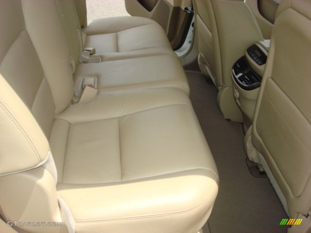 2010 MDX  - Aspen White Pearl / Parchment photo #15