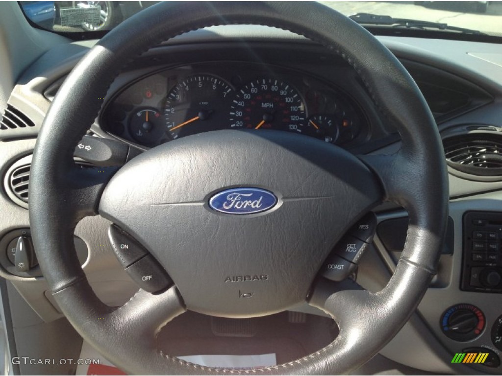 2004 Ford Focus ZTW Wagon Medium Graphite Steering Wheel Photo #83121114