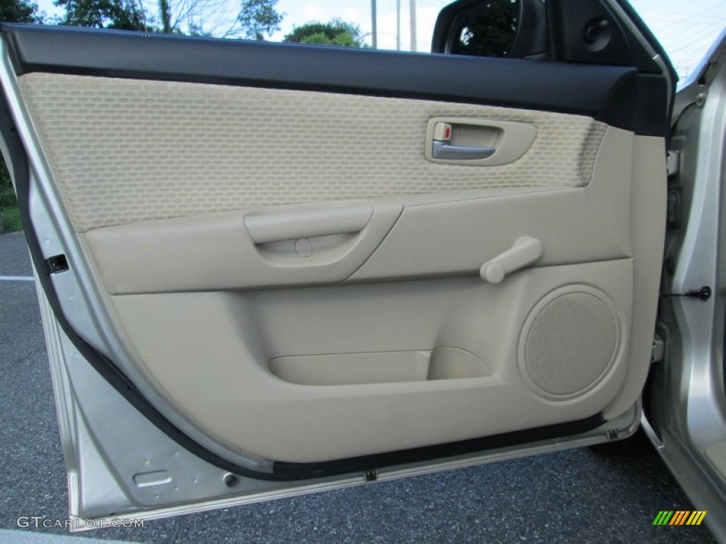 2006 Mazda MAZDA3 i Sedan Door Panel Photos