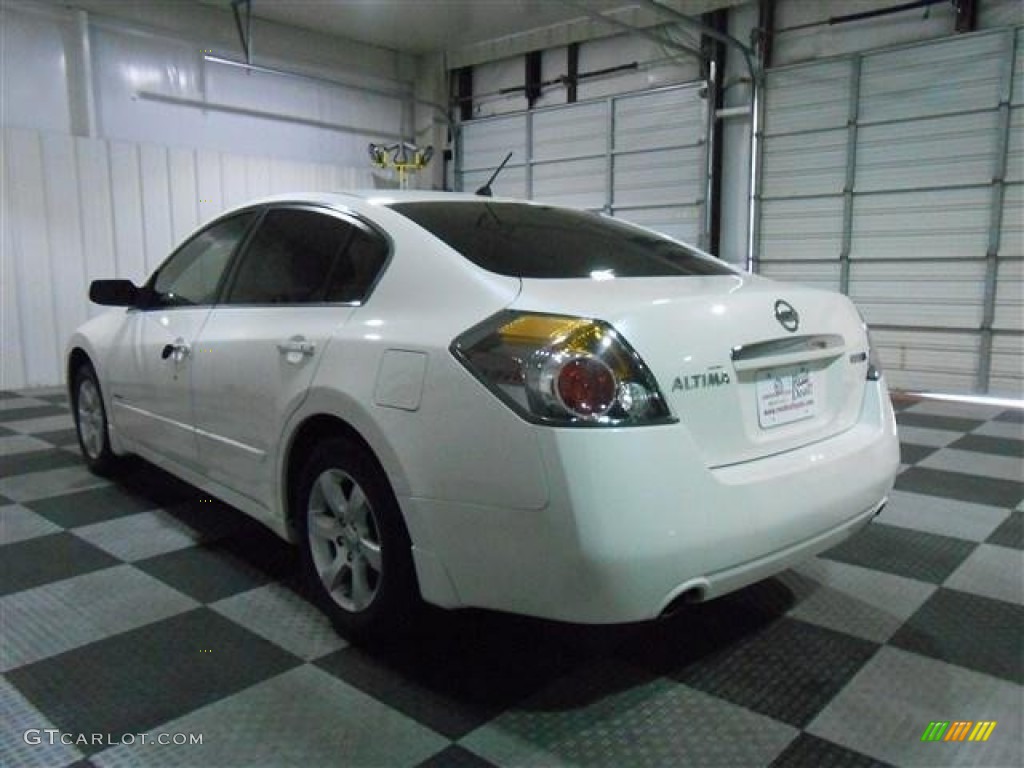 2009 Altima Hybrid - Winter Frost Pearl / Blond photo #5