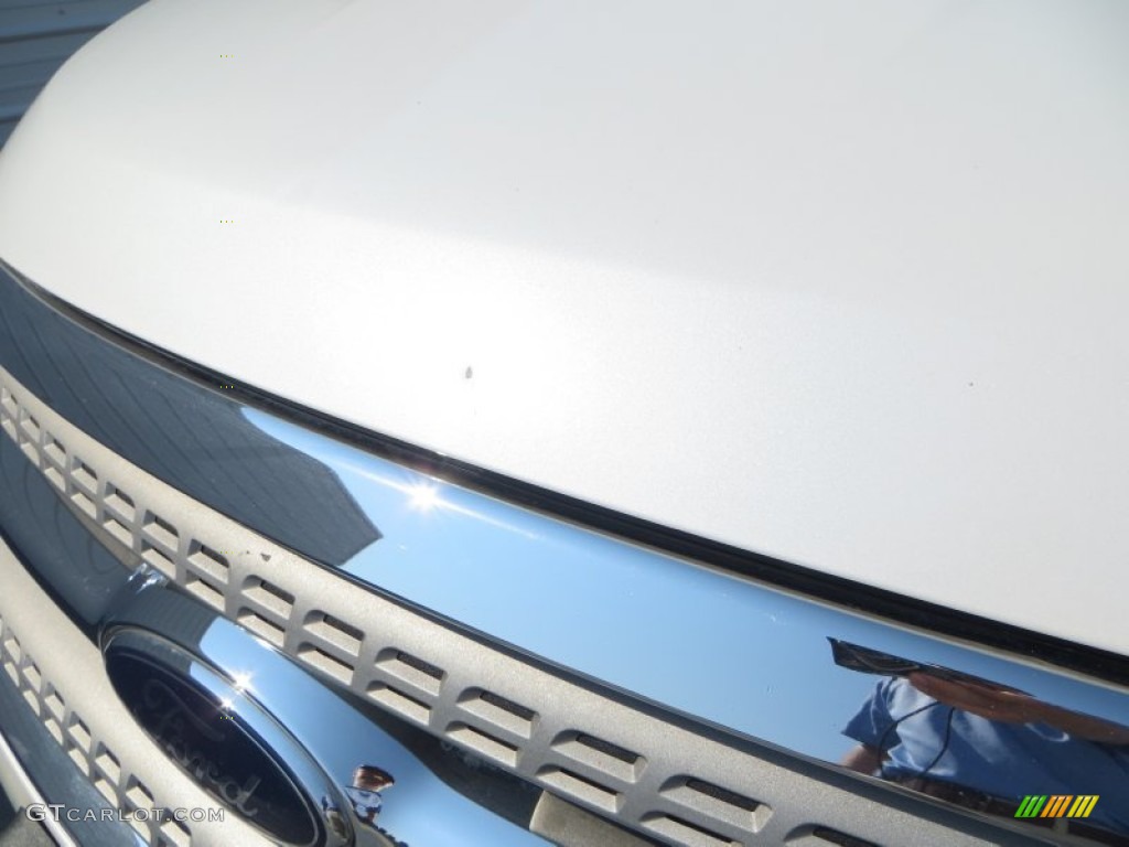 2010 Taurus Limited - White Platinum Metallic Tri-Coat / Light Stone photo #11
