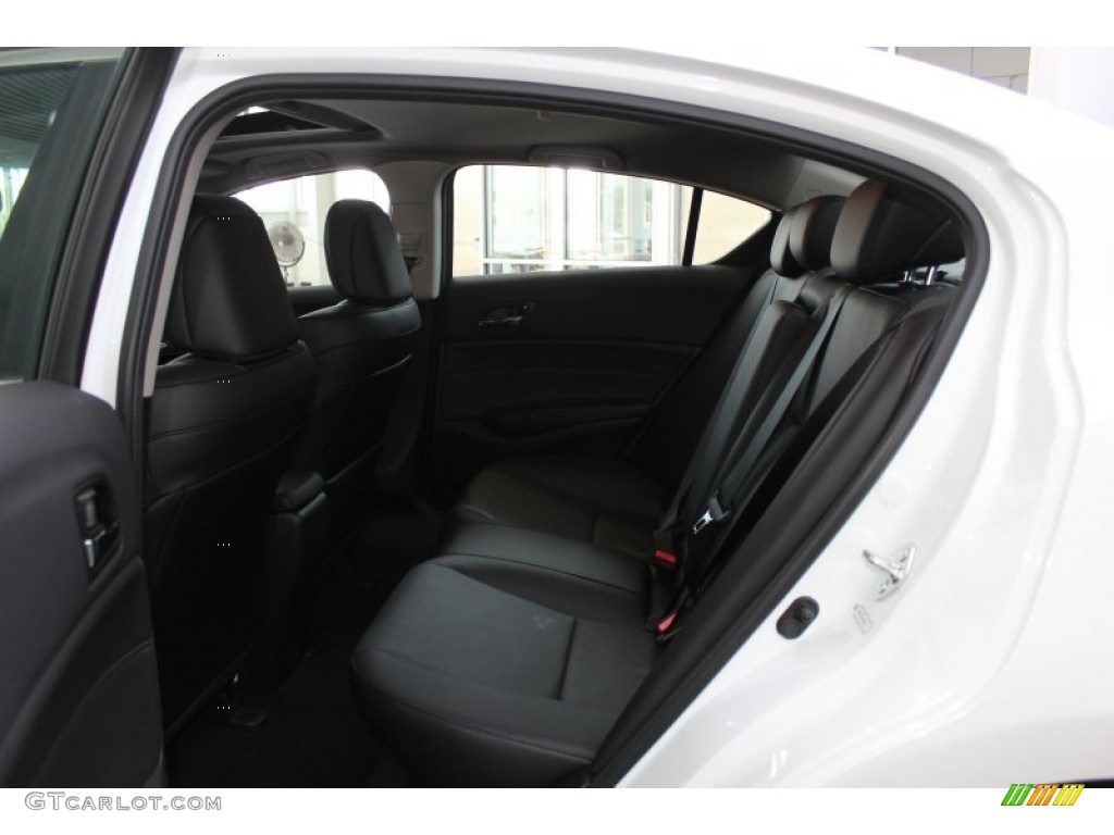 2014 Acura ILX 2.0L Rear Seat Photos