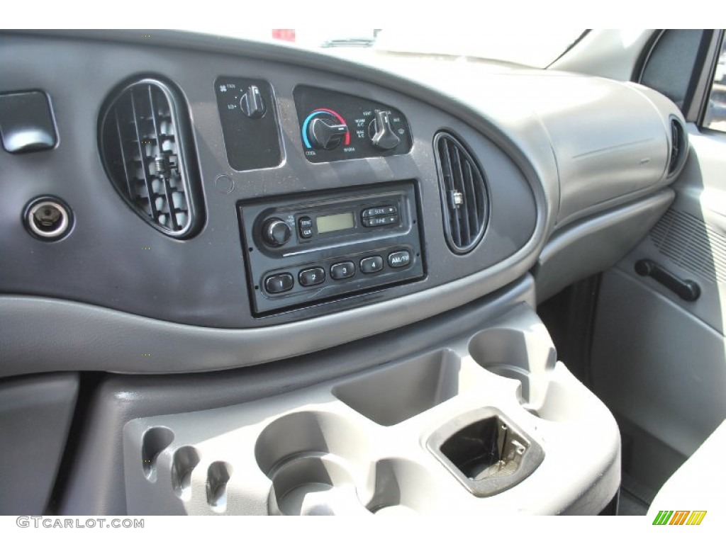 2005 Ford E Series Cutaway E450 Commercial Moving Truck Controls Photos