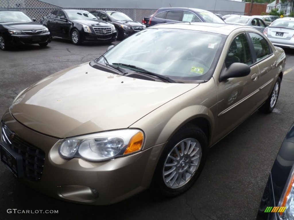 2004 Sebring LXi Sedan - Light Almond Pearl Metallic / Taupe photo #3