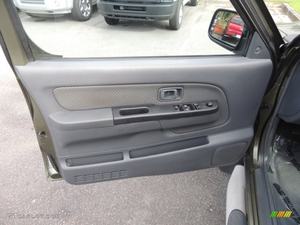 2003 Xterra XE V6 - Canteen Green Metallic / Charcoal photo #5