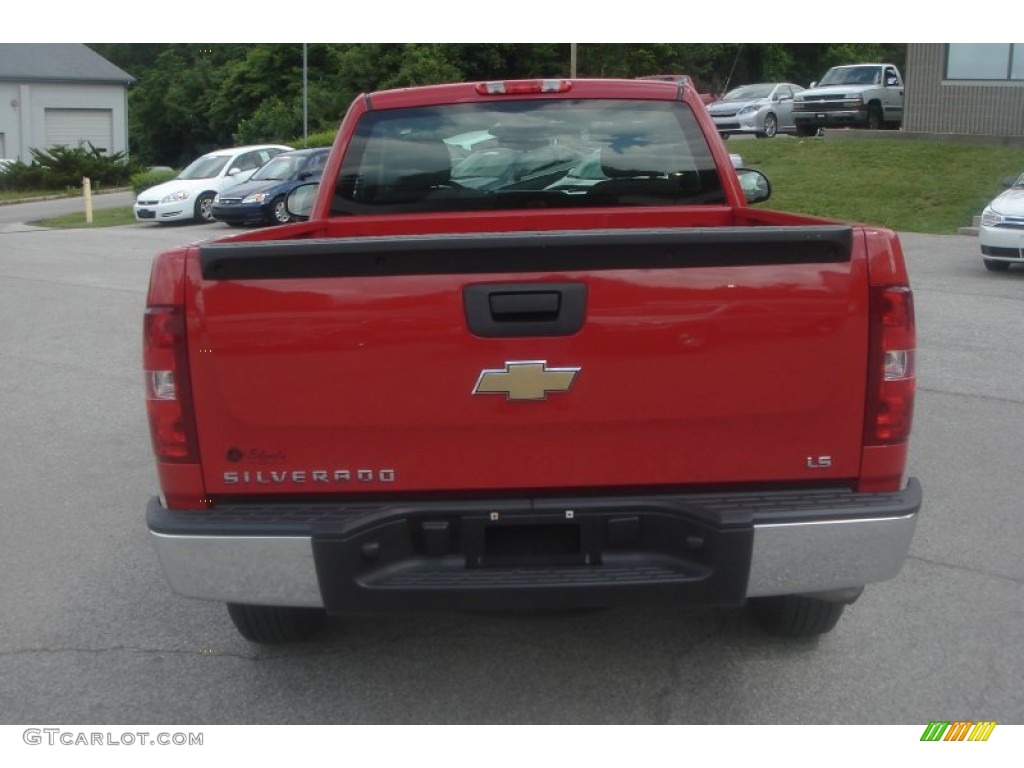 2008 Silverado 1500 LS Regular Cab - Victory Red / Dark Titanium photo #3