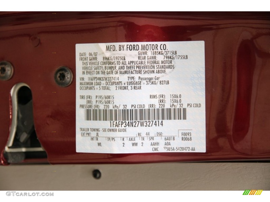 2007 Focus ZX4 S Sedan - Dark Toreador Red Metallic / Charcoal/Light Flint photo #16