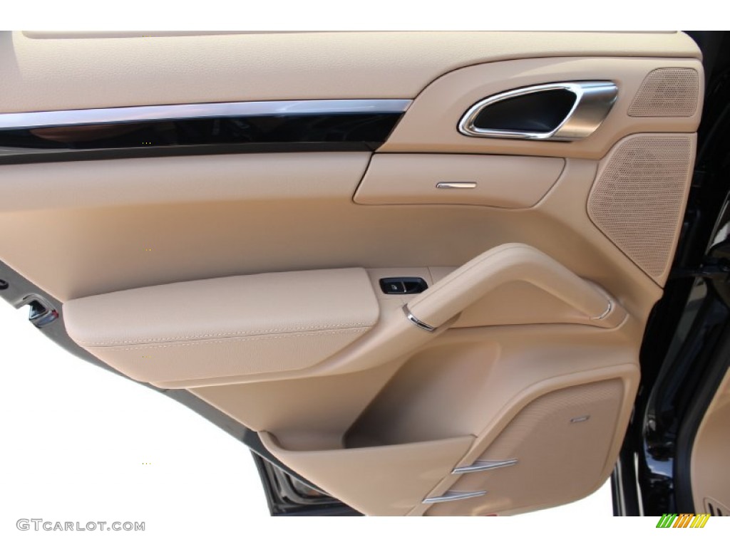 2013 Porsche Cayenne Diesel Luxor Beige Door Panel Photo #83137293