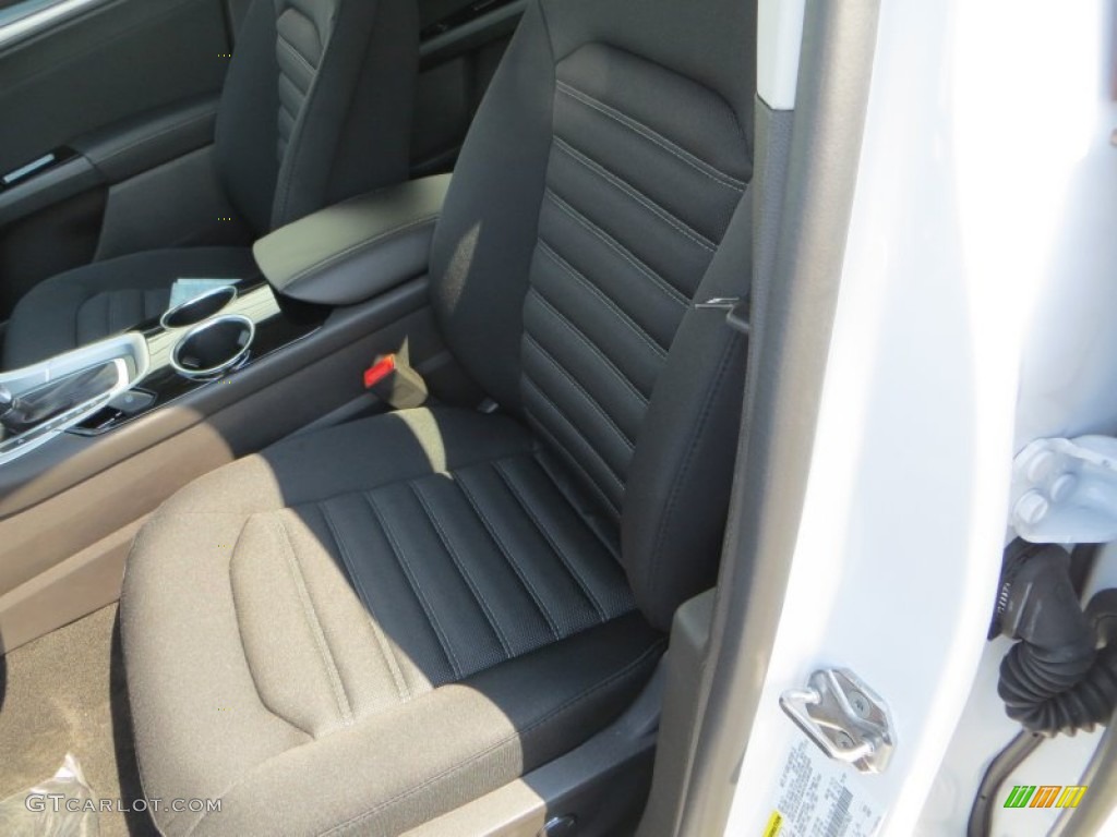 2013 Fusion SE 1.6 EcoBoost - Oxford White / Charcoal Black photo #22
