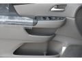 Alabaster Silver Metallic - Odyssey LX Photo No. 8