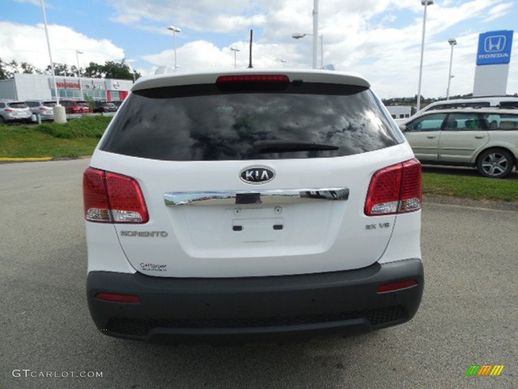 2011 Sorento EX V6 AWD - Snow White Pearl / Beige photo #3