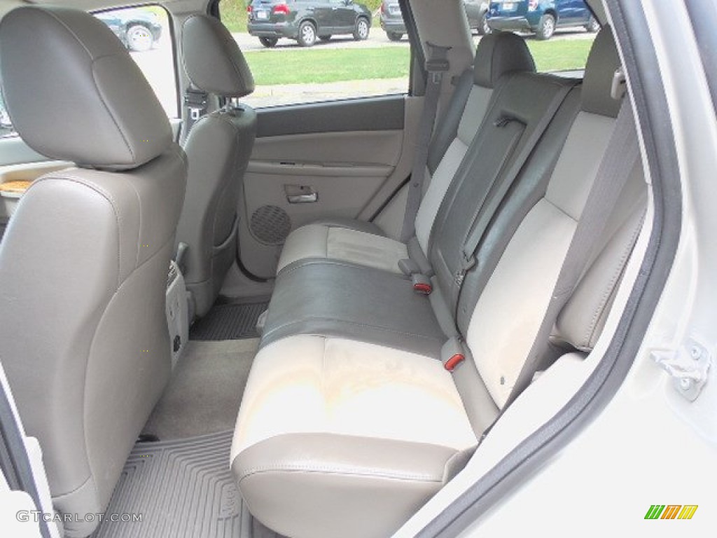 2009 Jeep Grand Cherokee Limited 4x4 Rear Seat Photo #83144271