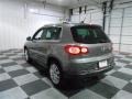 Alpine Grey Metallic - Tiguan SE 4Motion Photo No. 5