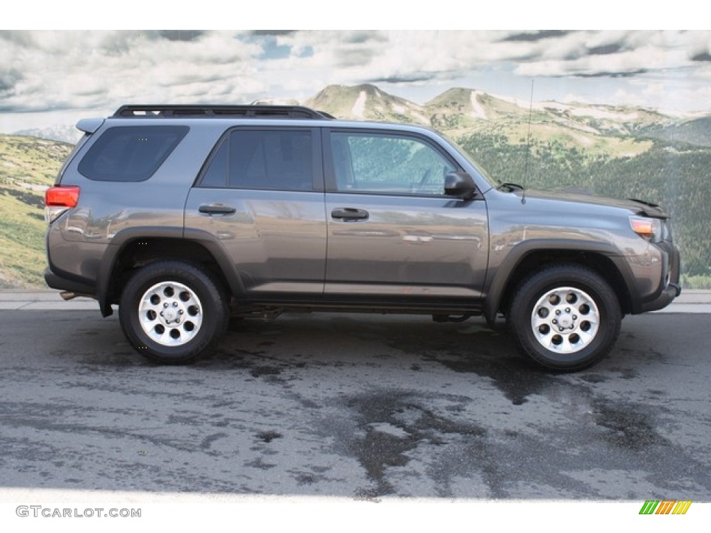 2011 4Runner Trail 4x4 - Magnetic Gray Metallic / Graphite photo #2
