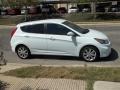 Century White - Accent SE 5 Door Photo No. 23