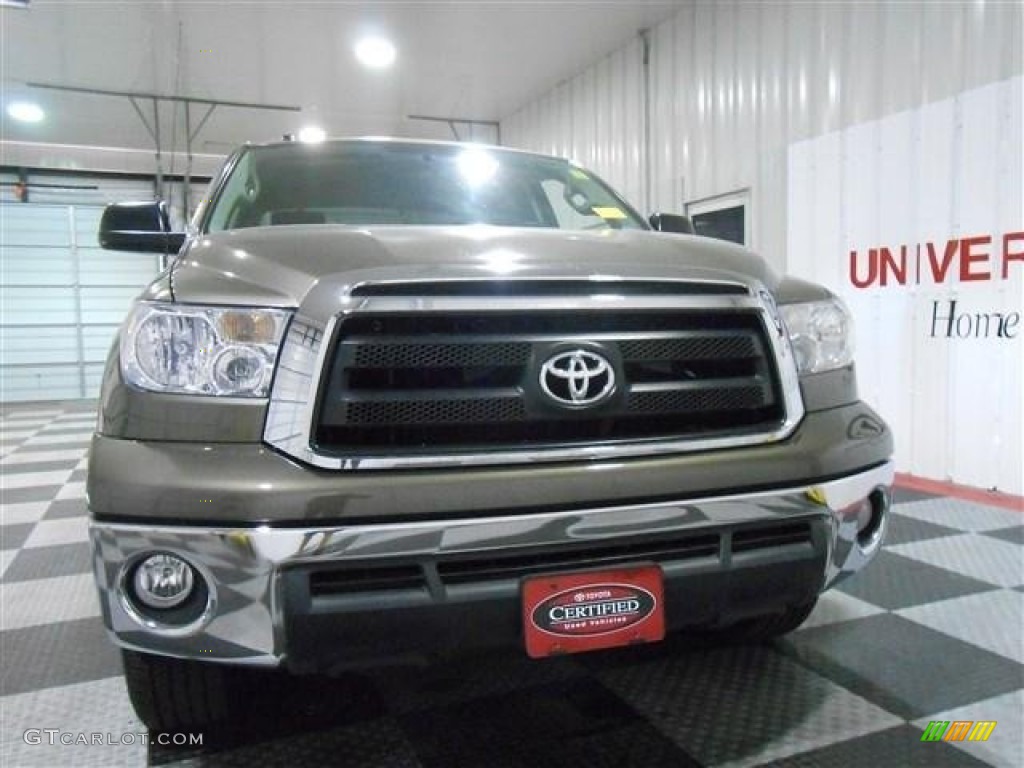 2010 Tundra CrewMax 4x4 - Pyrite Brown Mica / Black photo #2