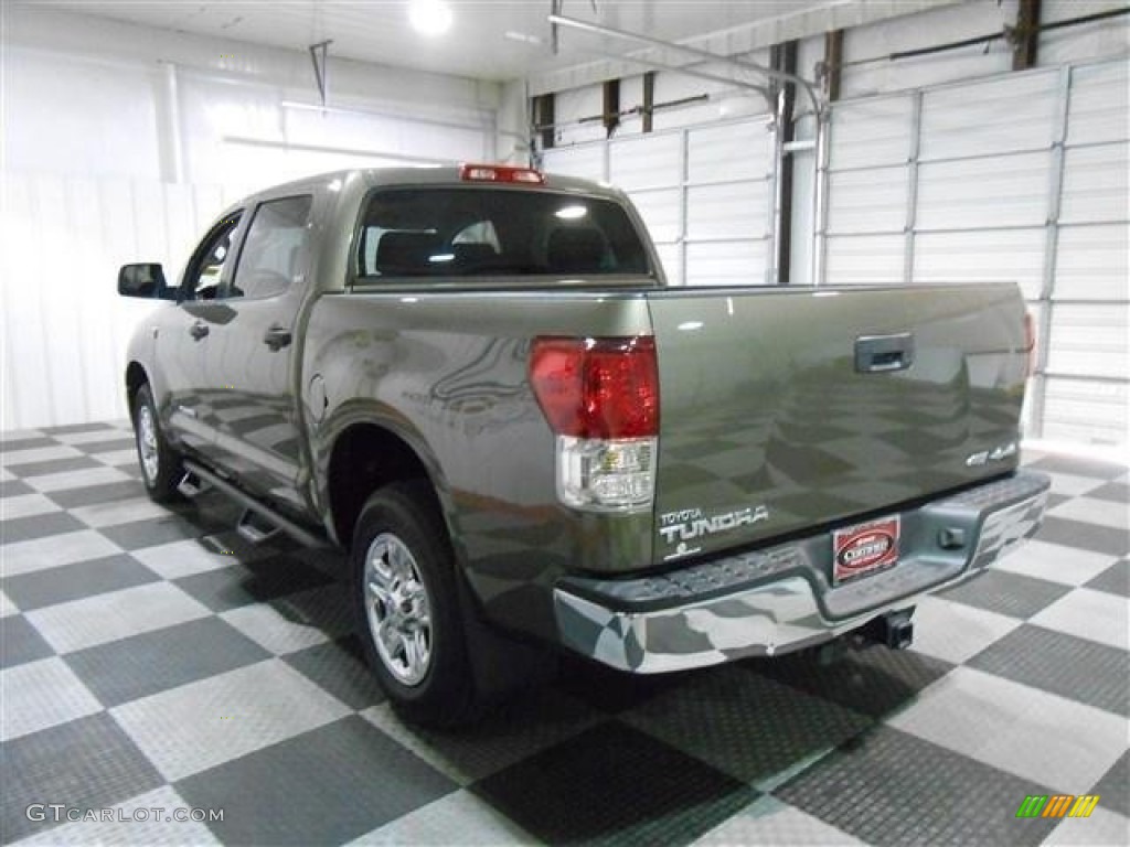 2010 Tundra CrewMax 4x4 - Pyrite Brown Mica / Black photo #5