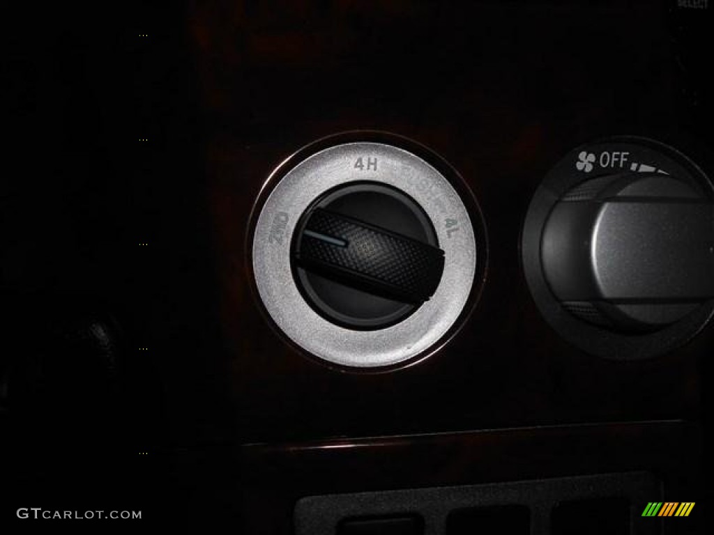 2010 Tundra CrewMax 4x4 - Pyrite Brown Mica / Black photo #15