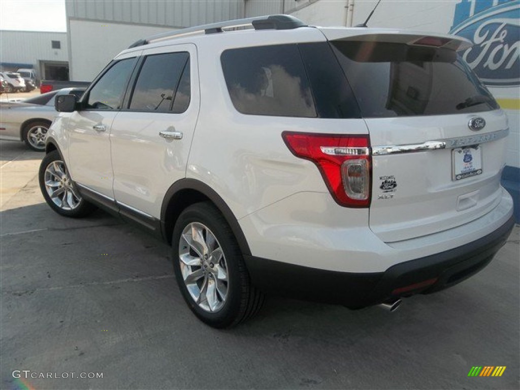 2014 Explorer XLT - White Platinum / Medium Light Stone photo #2
