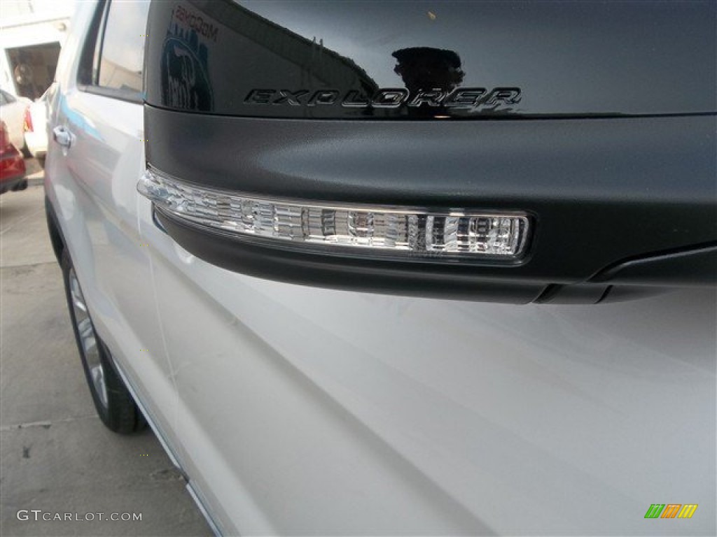 2014 Explorer XLT - White Platinum / Medium Light Stone photo #6