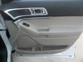 2014 White Platinum Ford Explorer XLT  photo #7