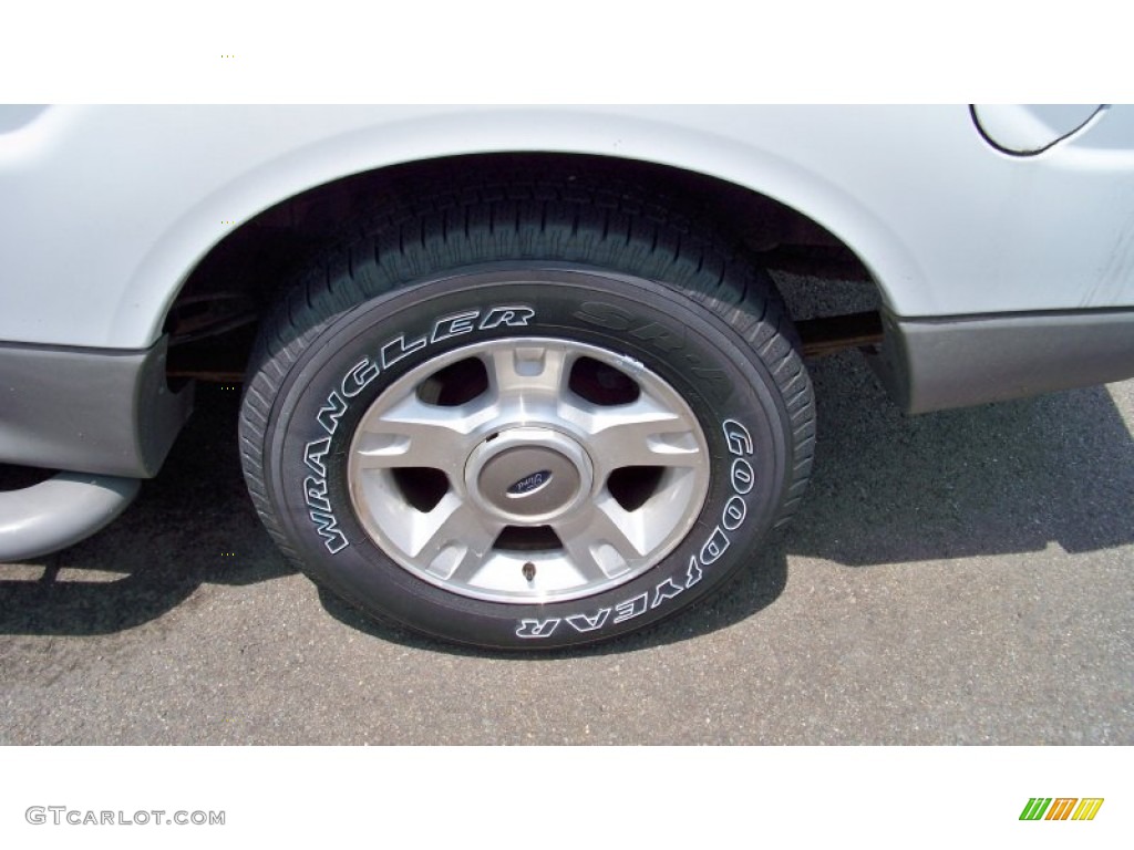 2003 Explorer Sport XLT 4x4 - Oxford White / Graphite Grey photo #8