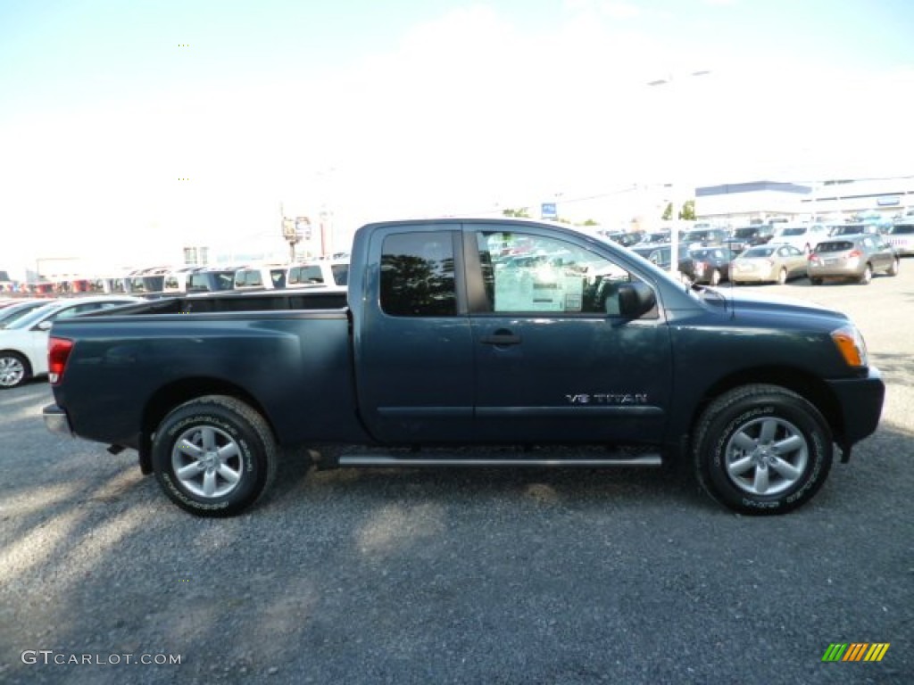 2013 Titan SV King Cab 4x4 - Graphite Blue / Charcoal photo #8