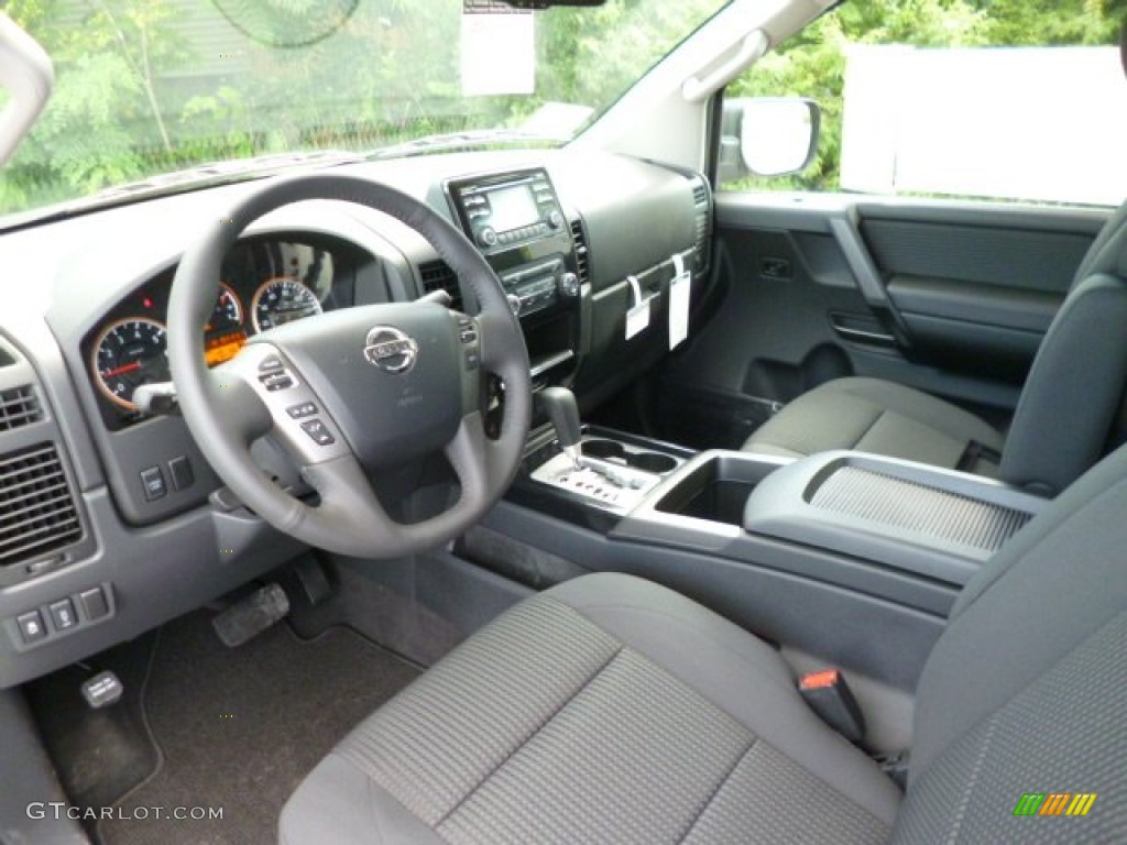 2013 Titan SV King Cab 4x4 - Brilliant Silver / Charcoal photo #16