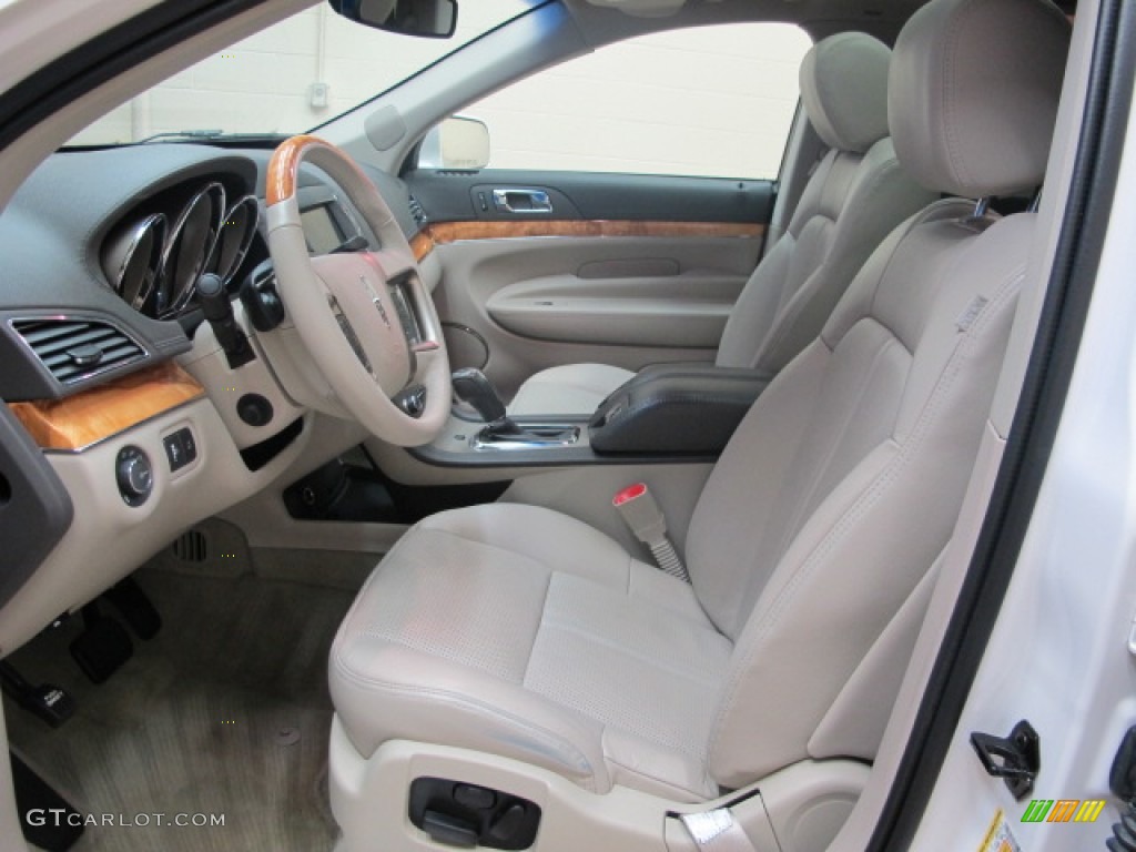 2011 Lincoln MKT AWD EcoBoost Front Seat Photo #83157156