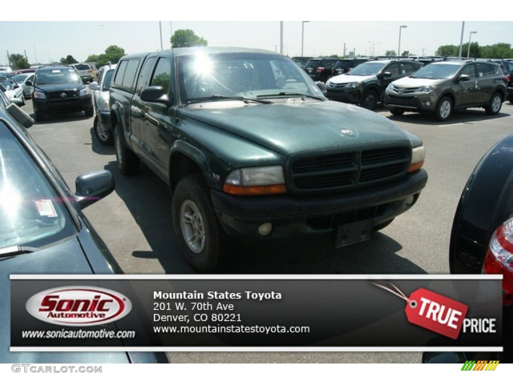 2000 Dakota Sport Extended Cab 4x4 - Forest Green Pearl / Mist Gray photo #1
