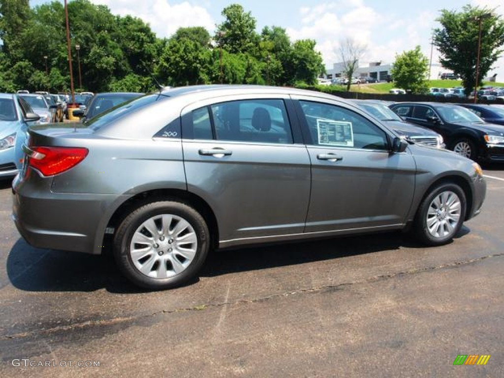 2013 200 LX Sedan - Tungsten Metallic / Black photo #3