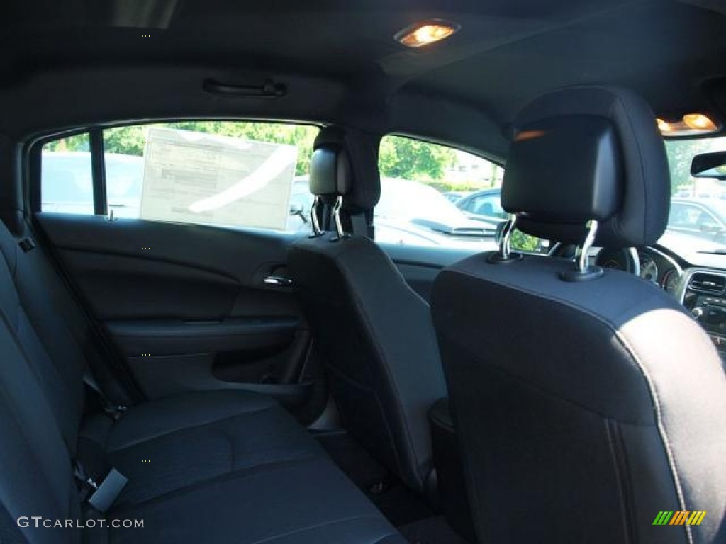 2013 200 LX Sedan - Tungsten Metallic / Black photo #4