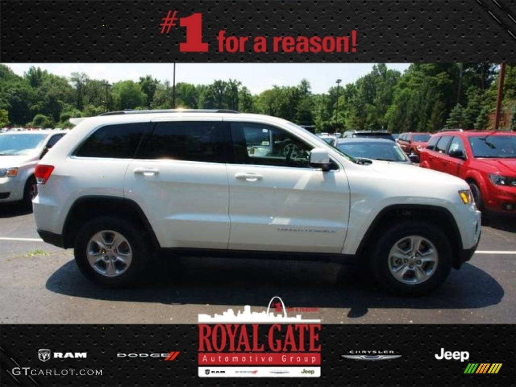 2014 Grand Cherokee Laredo 4x4 - Bright White / Morocco Black photo #1