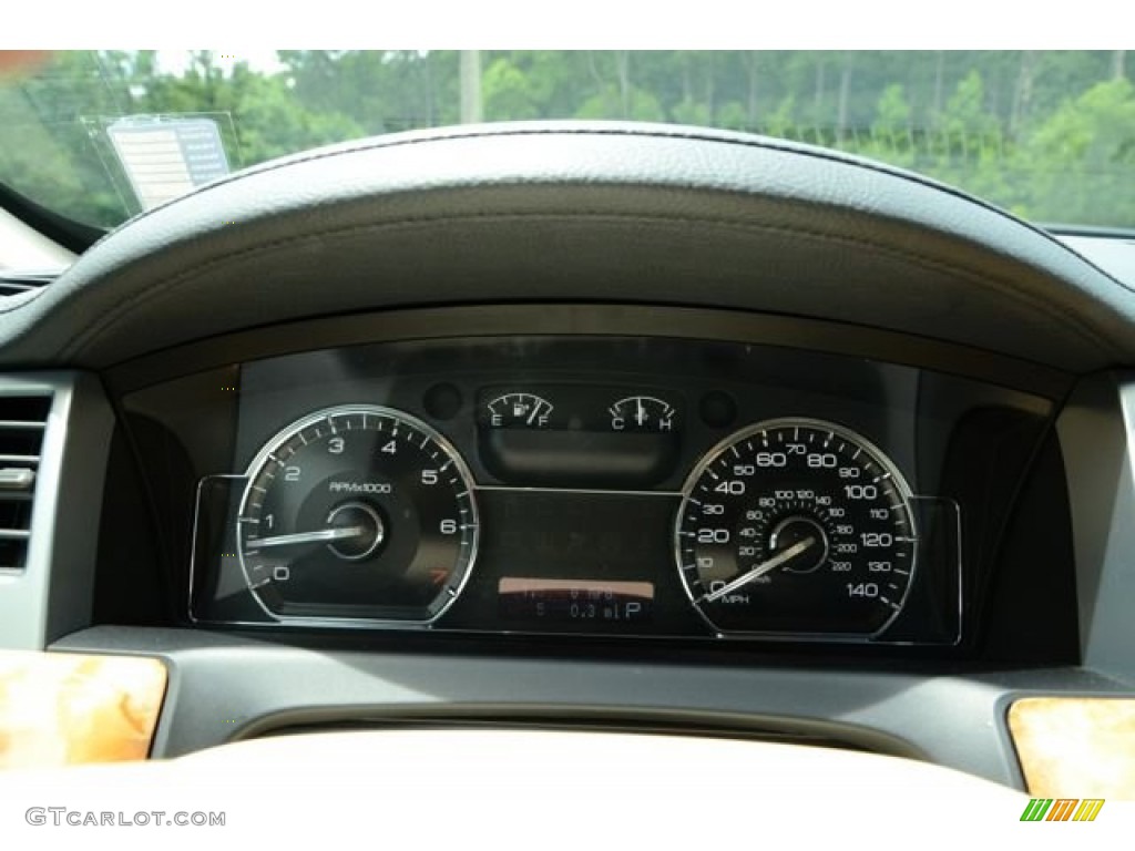 2009 Lincoln MKS Sedan Gauges Photos