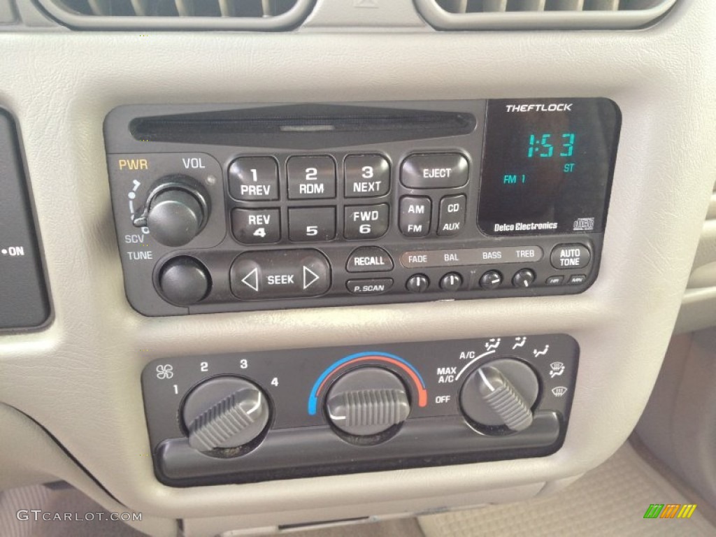 2000 Chevrolet S10 Xtreme Regular Cab Controls Photos