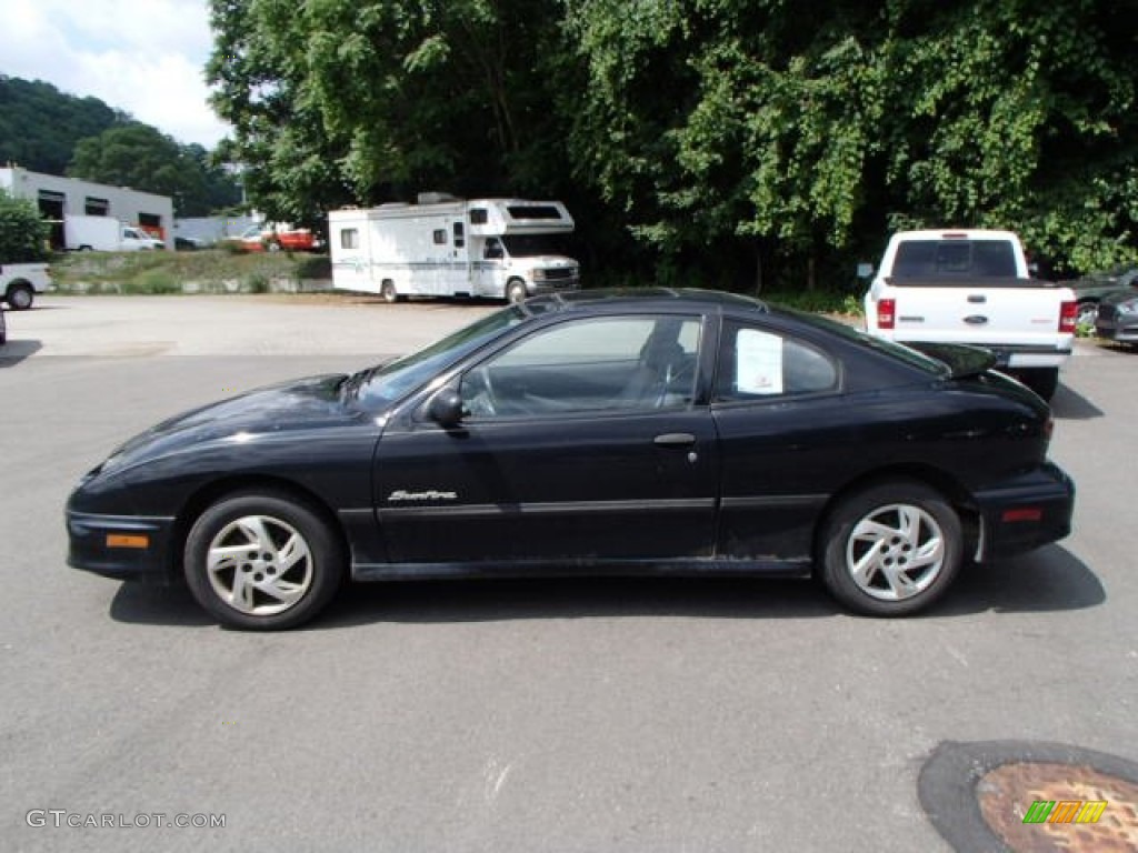 2002 Sunfire SE Coupe - Black / Graphite photo #5